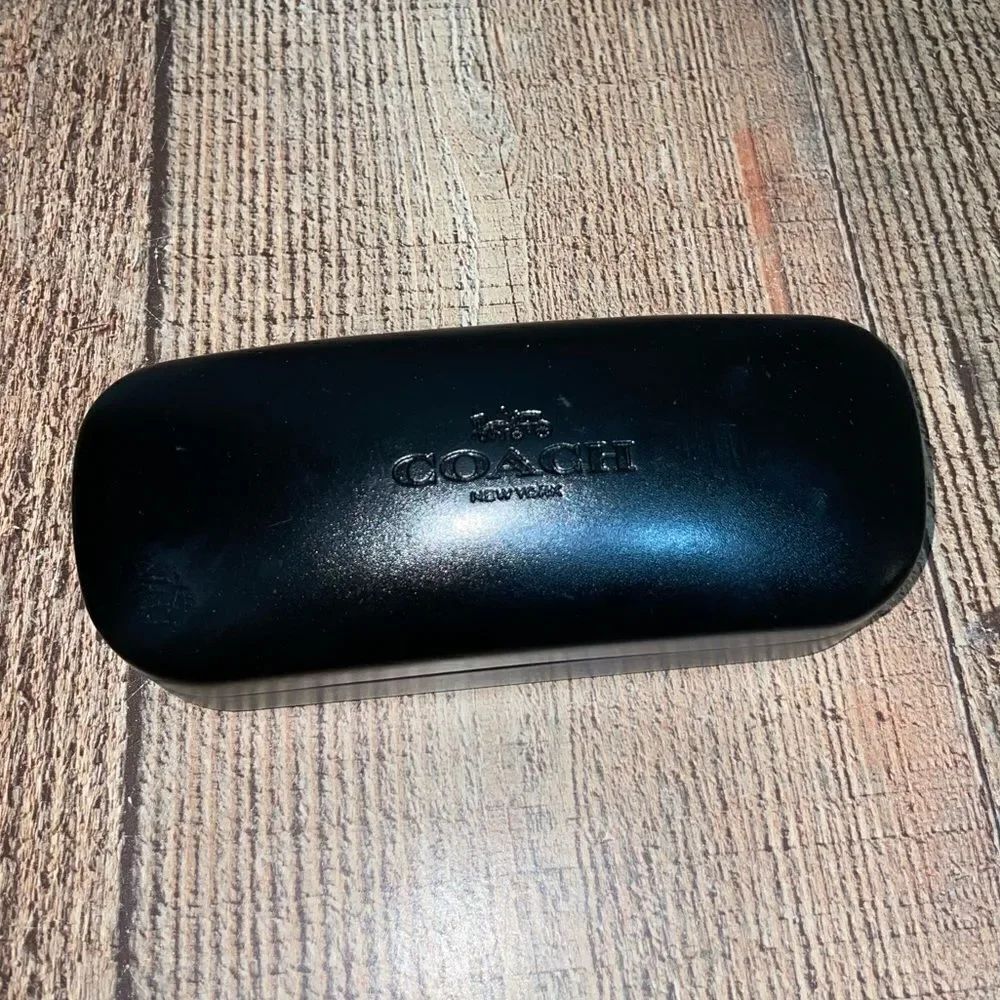 Coach sunglasses case 